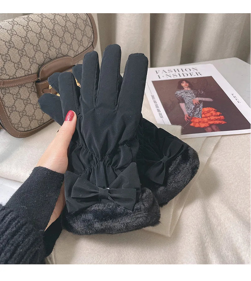 Fashion Women’s Touchscreen Gloves – Cute and Warm Full-Finger Mittens for Autumn and Winter Outdoor Sports, Driving, and Skiing