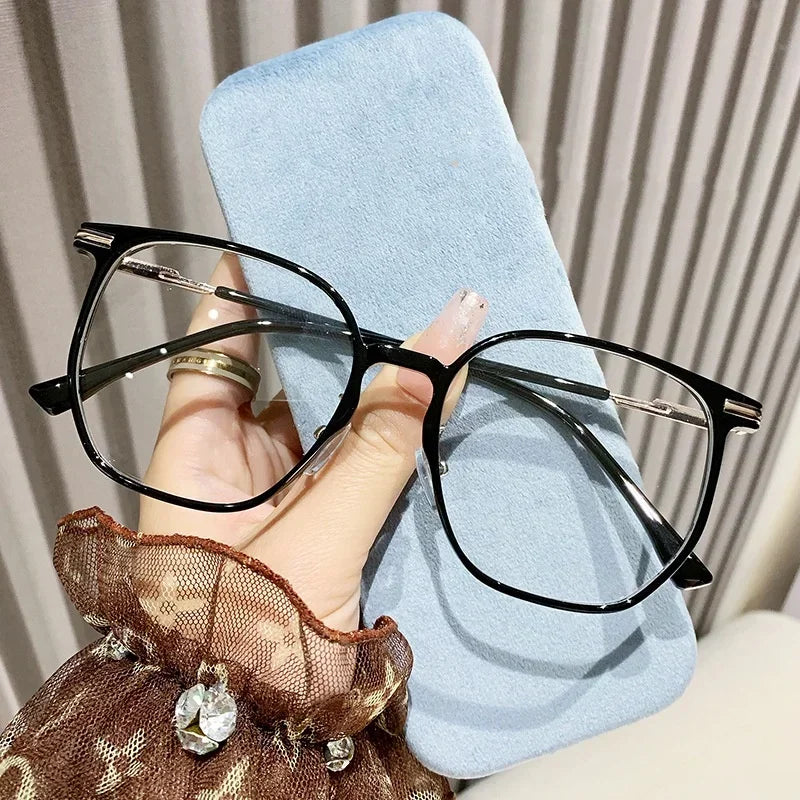 Women's New Style Myopia Glasses Men Ladies Luxury Clear Lens Near Sight Eyeglasses Unisex Trendy Fashion Minus Diopter Eyewear